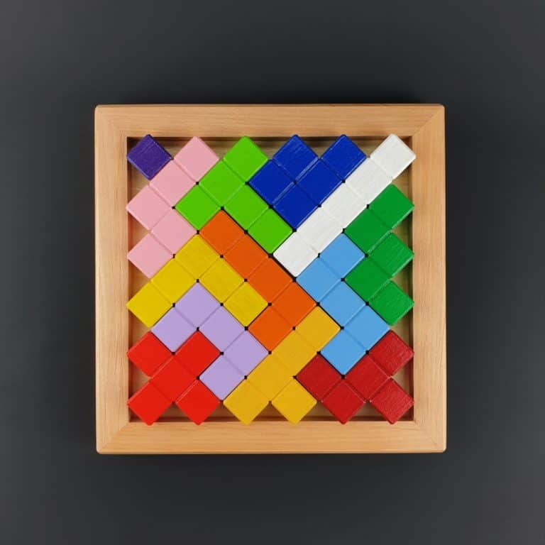 Wooden logic game - Pentamino