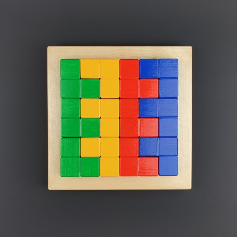 Wooden blocks game - Corners