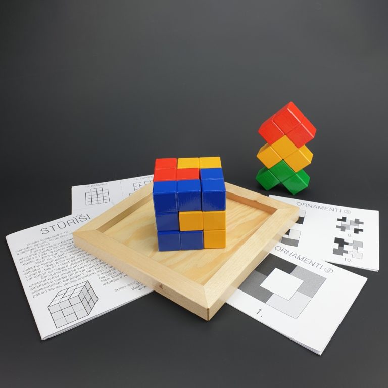 Wooden blocks game - Corners